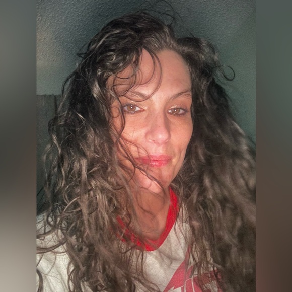 Meet your Posher, MJ - Picture 3 of 12